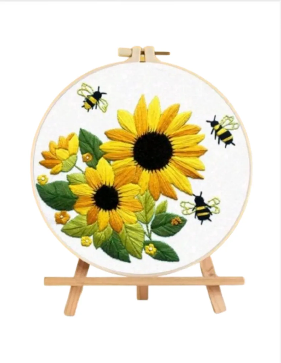Knot your average kit DIY EMBROIDERY KITS - Happy Bees