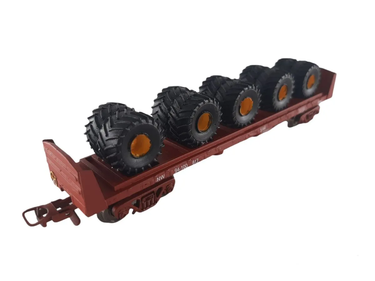 South African Model Train : SAR DZ with Tractor Tyres (Lima Couplers)