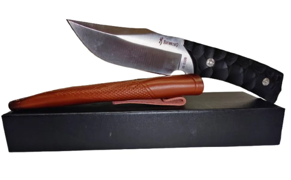 Browning Clip-Point Blade Hunting Knife with Wooden Handle and Sheath