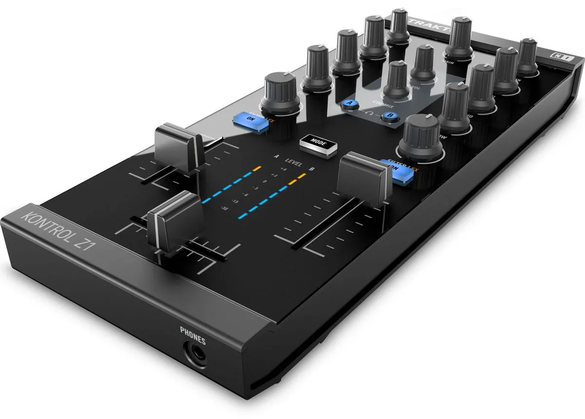 Native Instruments  Traktor Kontrol  Z1 DJ Mixer