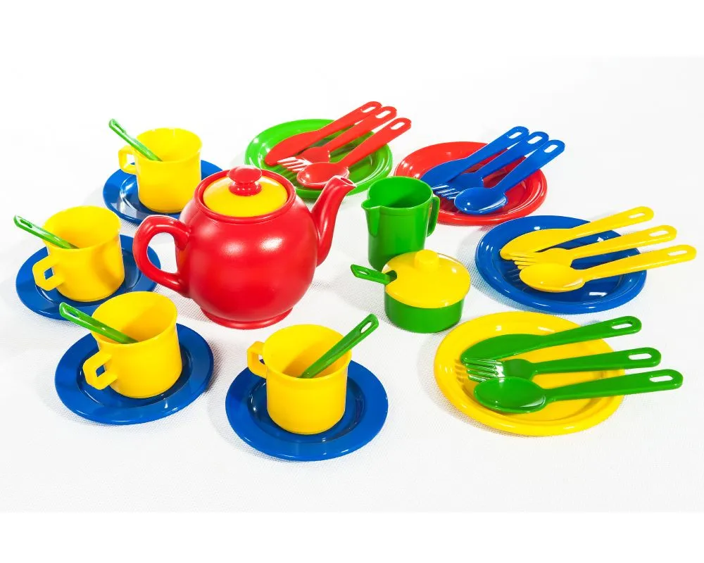 Greenbean Multi-Coloured Tea & Dinner Set: 34 Pieces
