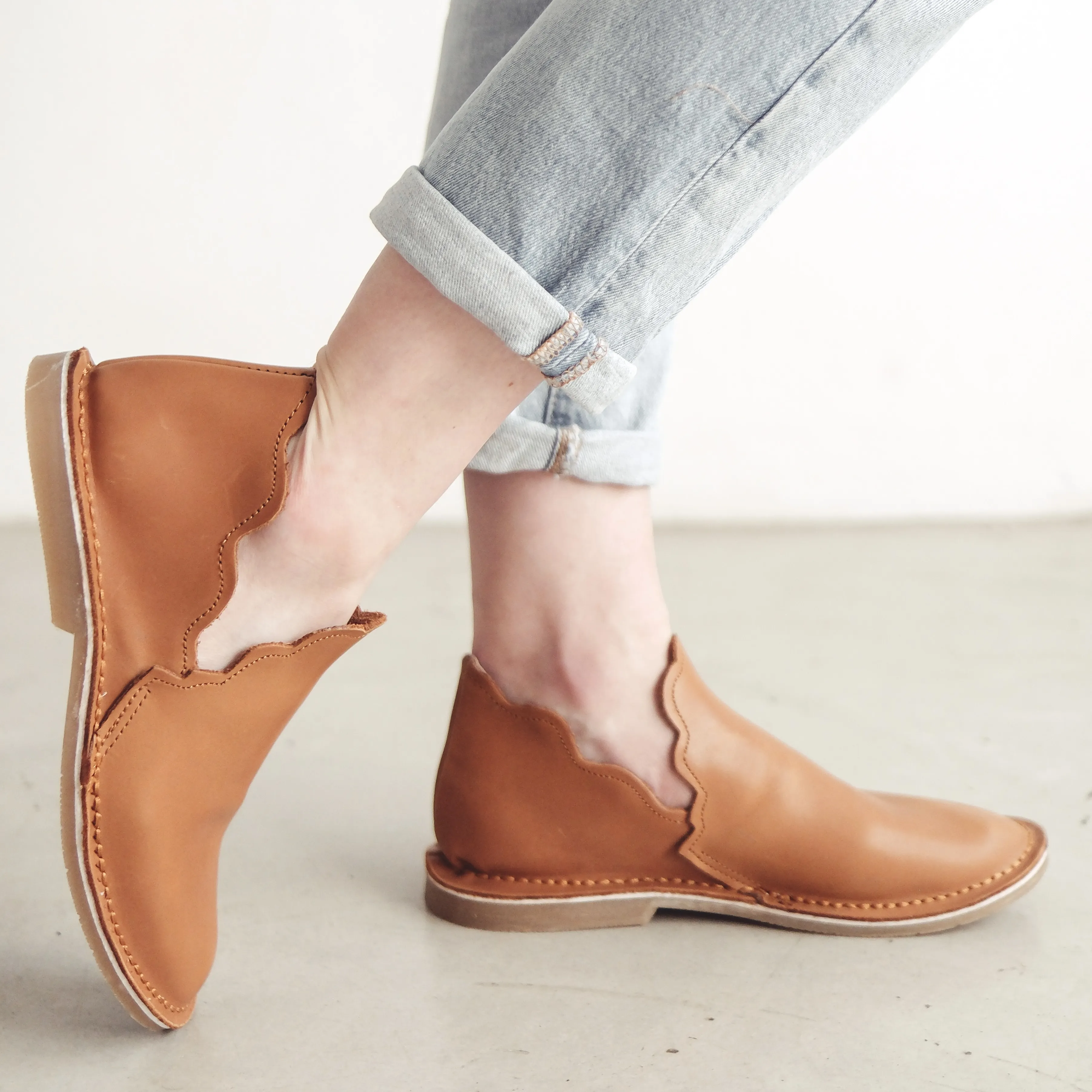 Ladies Genuine Leather Scallop Ankle Boots