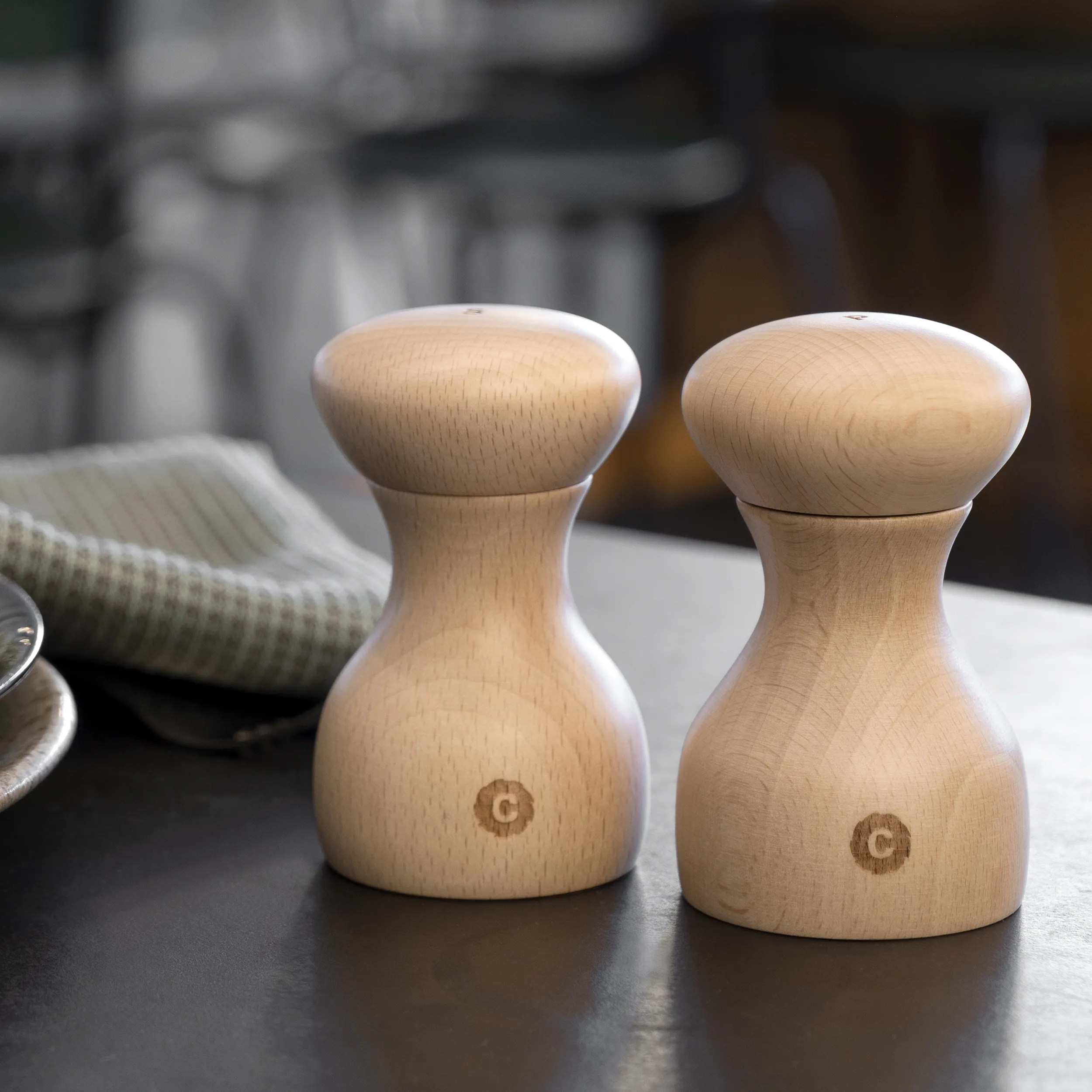 Crushgrind Lyon Grinders, Set of 2