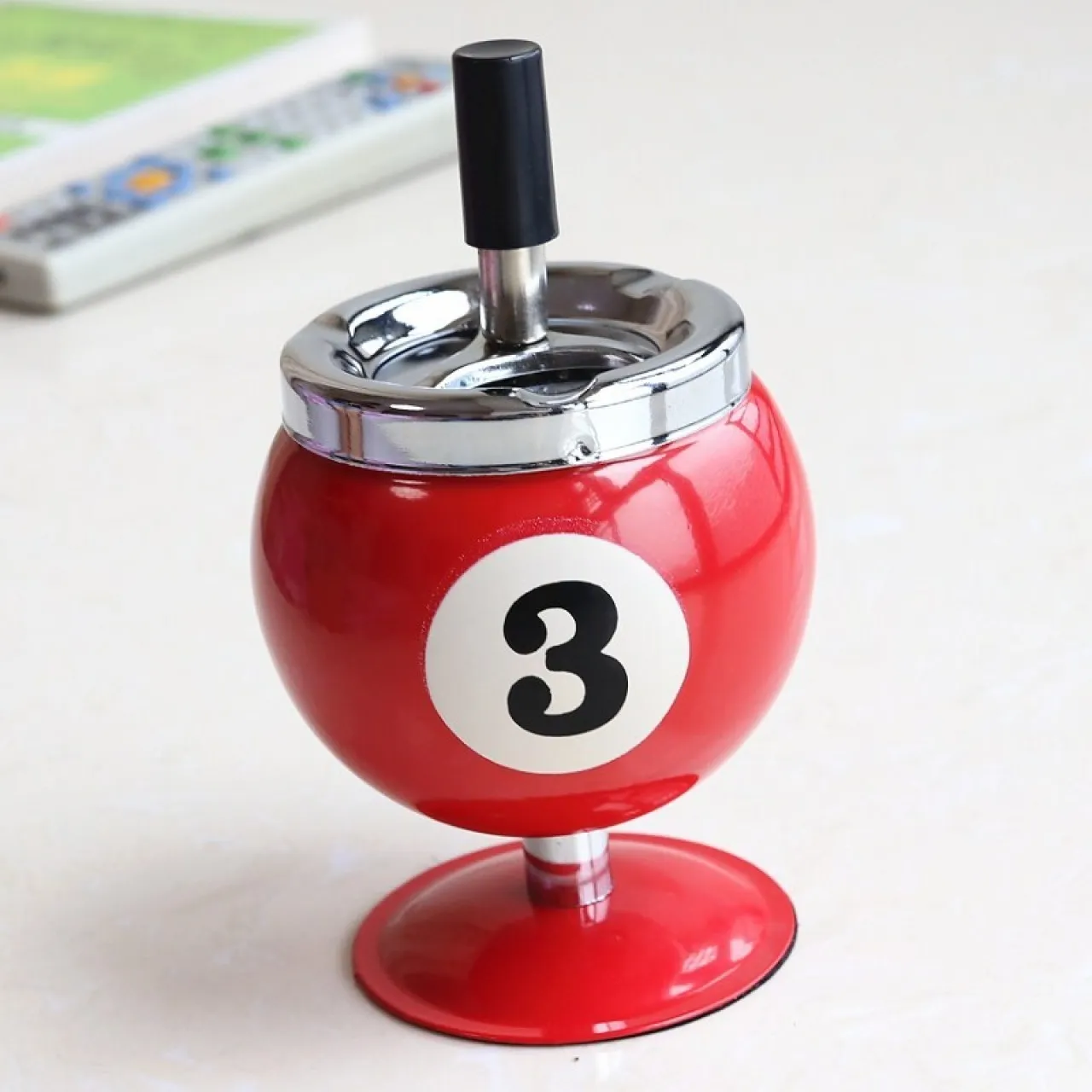 Cienaga Vox No. 3 billiard ball Red Iron, Plastic Ashtray