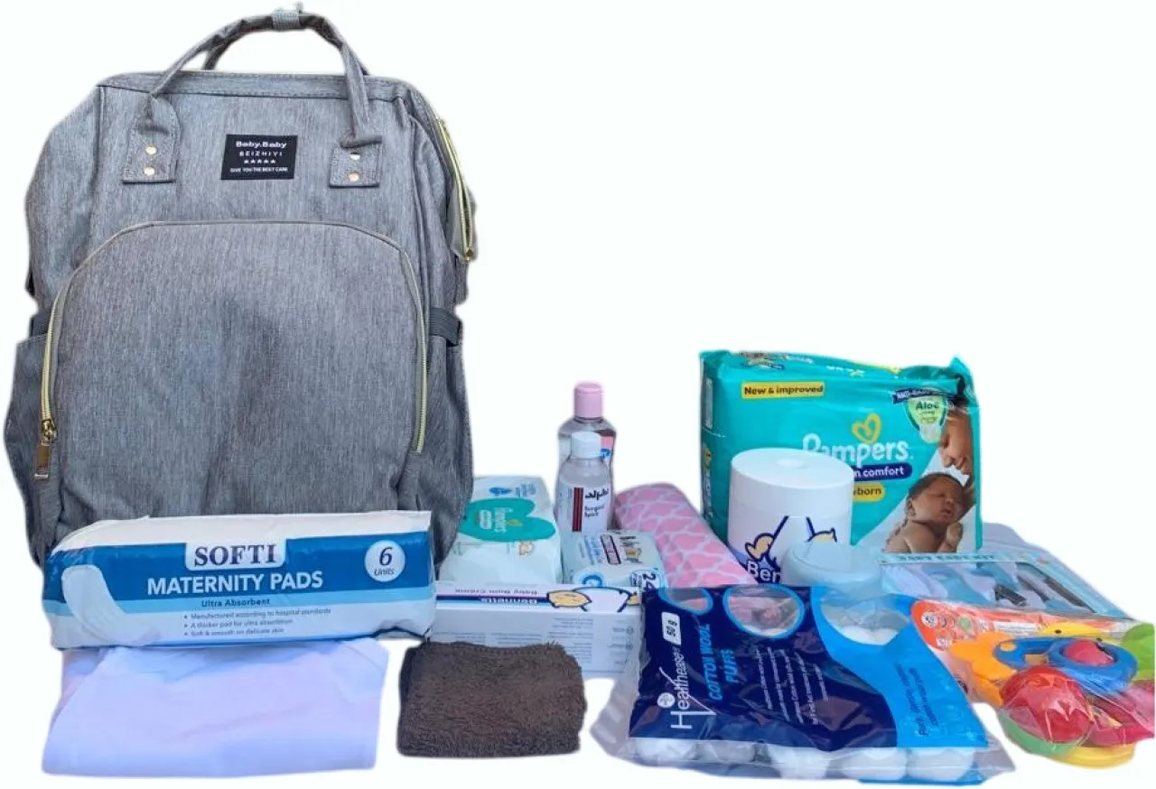 Pampers - Standard Baby Hospital Bag Combo