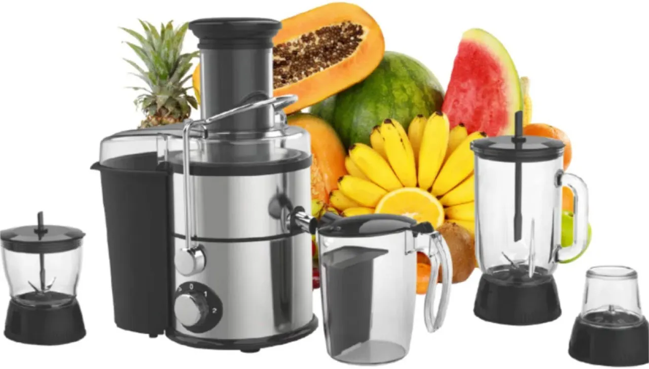 LumaBella 4-in-1 Stainless Steel Blender, Grinder, Chopper & Juicer – Versatile Kitchen Essential f…