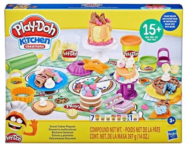 Play Doh Sweet Cakes Playset Clay Art & Moulding Art and Craft Kit