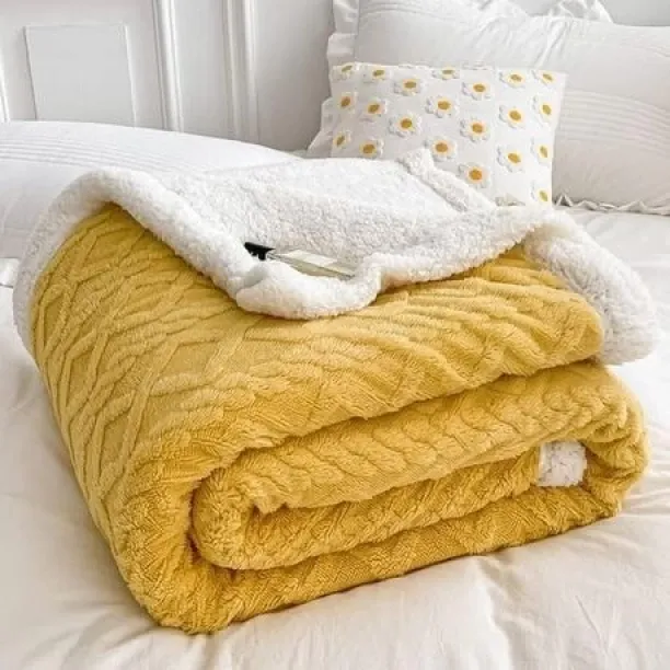woolie (20 cm x 45 cm) wool fleece (Fleece Blanket)