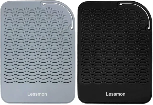ONESTOGO 2 Heat Resistant Mats for Curling Irons, Hair Straightener, Flat Irons and Hair Styling To…