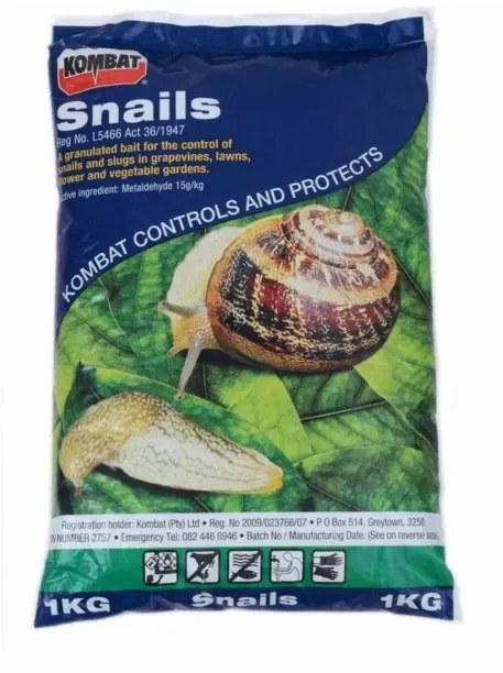 Starke Ayres Kombat Snails Control and Protects Feed