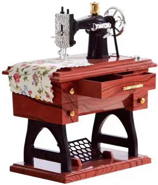 LuckyUnion Sewing machine music box Retro simulation small sewing machine model music box Ornament …