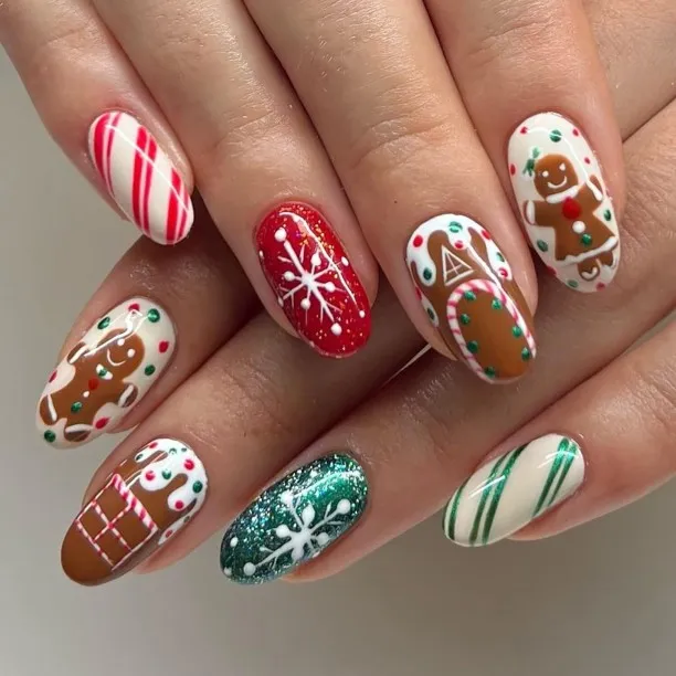Lasonstiges 24 Pcs Christmas Nails Almond Press on Nails Medium Fake Nails with Glitter Designs Glo…