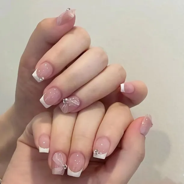 Lasonstiges White French Tip Press on Nails Coffin Short Fake Nails Full Cover False Nails With Rhi…