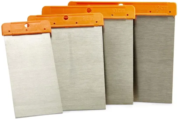 Grip Crackfiller Blades Stiff Putty Knife
