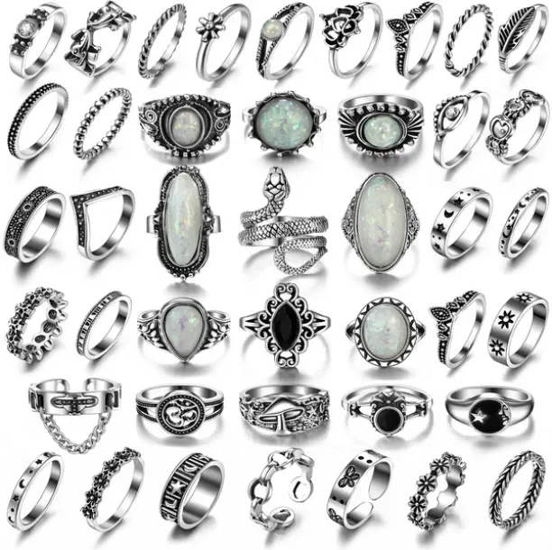 Topika Alloy Crystal Nail Ring Set