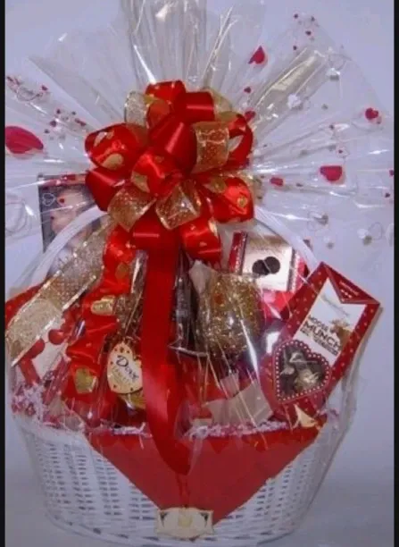 Valentines gift set Pen, Artificial Flower, Candle, Dairy, Perfume, Greeting Card, Mug Gift Set